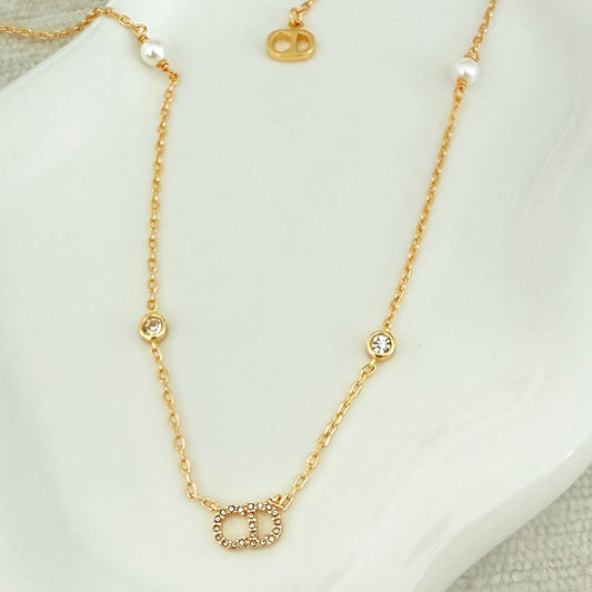 Serra necklace