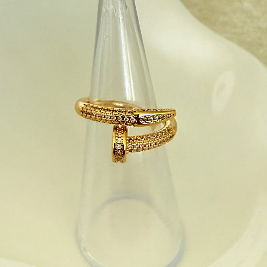 Parisa ring